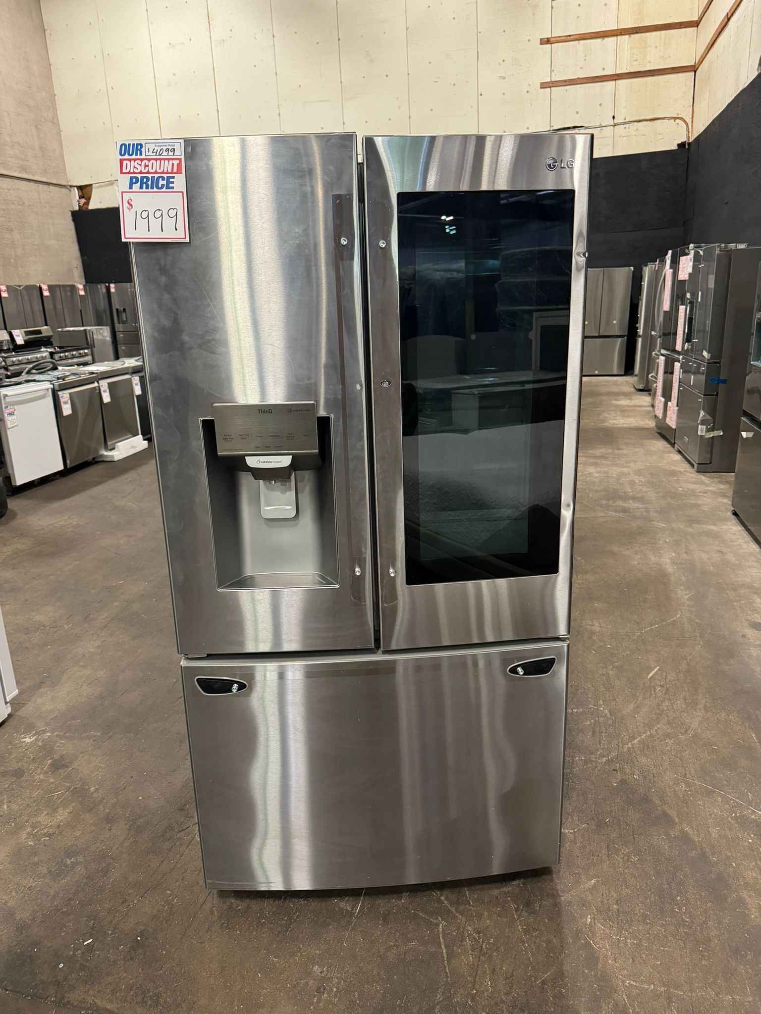 New Scratch & Dent LG Refrigerator. Delivery Available