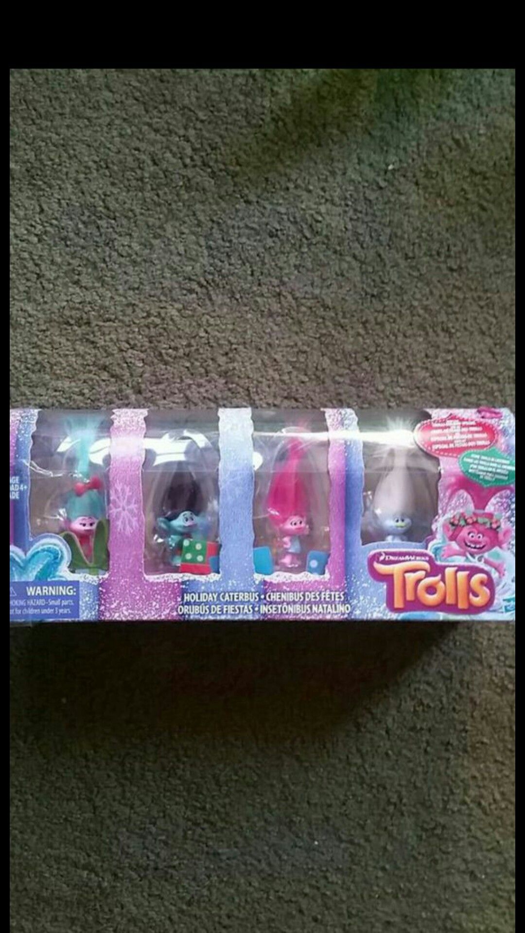 Trolls holiday caterbus toy