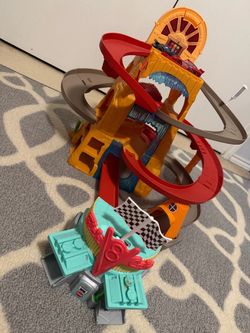 Disney Pixar Cars Radiator Springs Mountain Race Track Playset