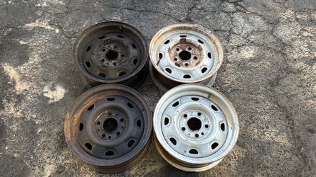 Ford ranger 14 Inch stock steel wheels 5x4.5 Lugs fits Classic cars