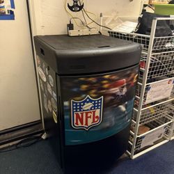 NFL Mancave Mini fridge 