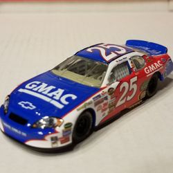 Diecast 2005 Monte Carlo GMAC 25 Car