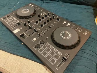 Pioneer DJ DDJ-FLX4 DJ Controller