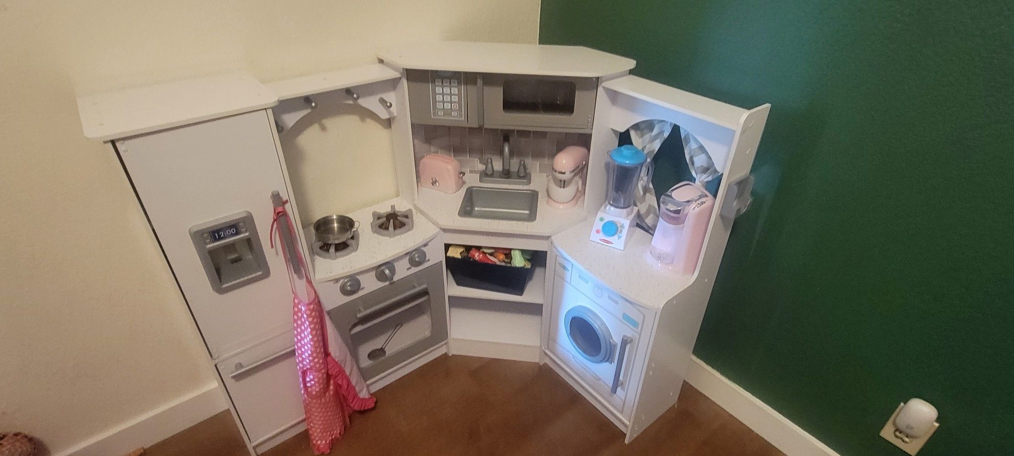 Kids Kraft Play Kitchen