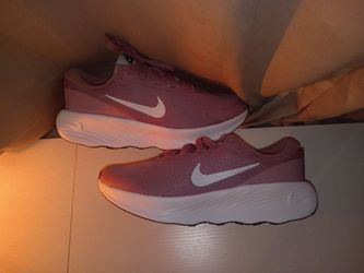 Nike shoes women