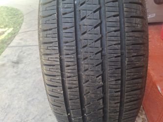 ONE TIRE UNA LLANTA BRIDGESTONE 275/55/20  GOOD CONDICIÓN ABLO ESPAÑOL