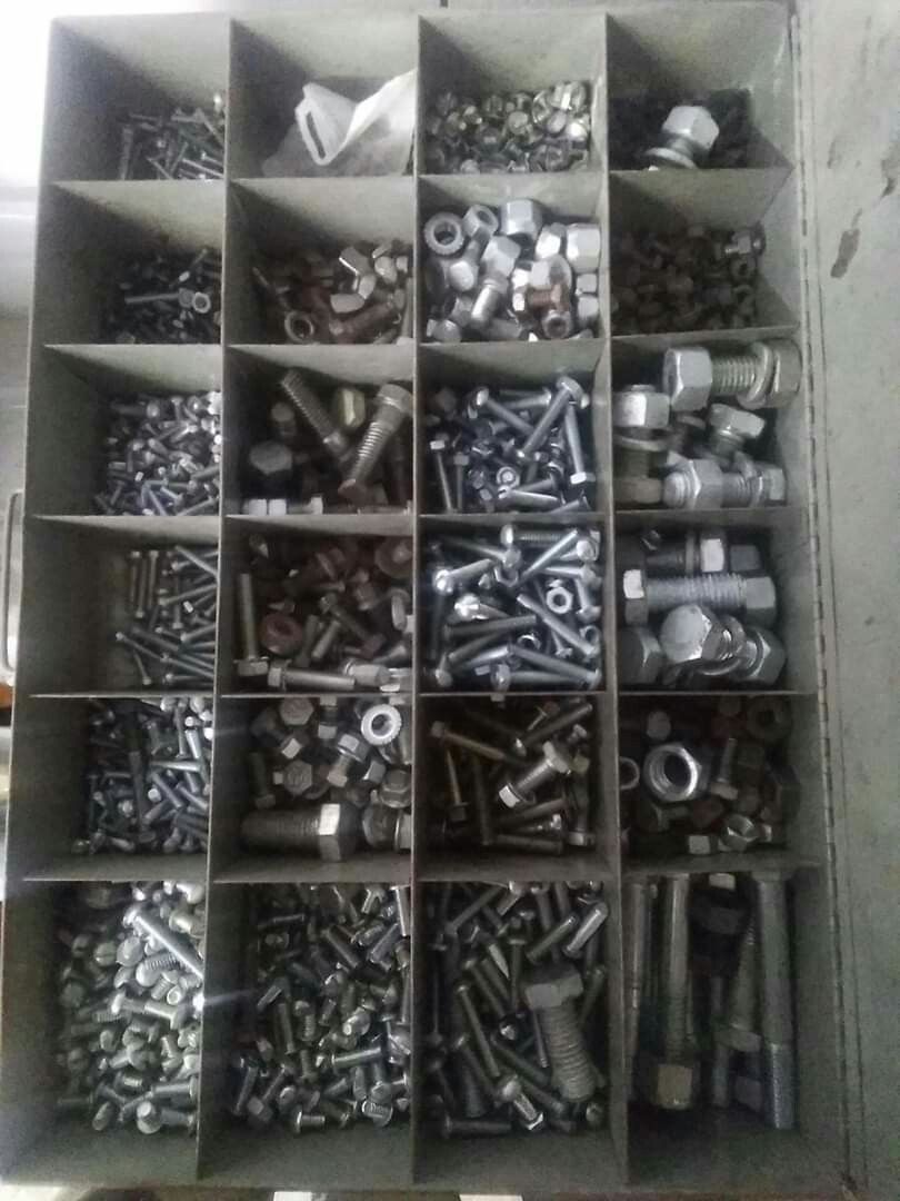 Box only or with tons of bolts and everything organized