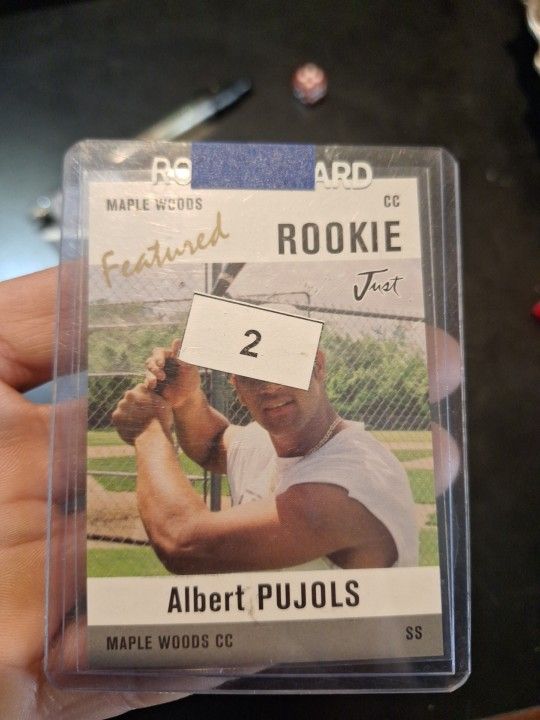 Albert Pujols Rookie Card