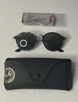 Vintage Ray-Ban Round Fleck (RB2447)