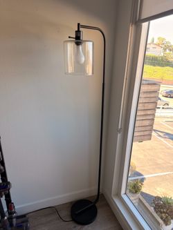 floor lamp