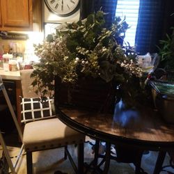 Moving !! Large Beautiful Artificial Plant In Wooden Chest