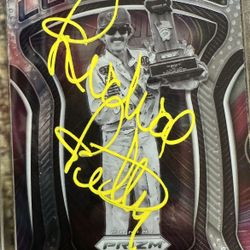 Richard Petty Signed trading Card