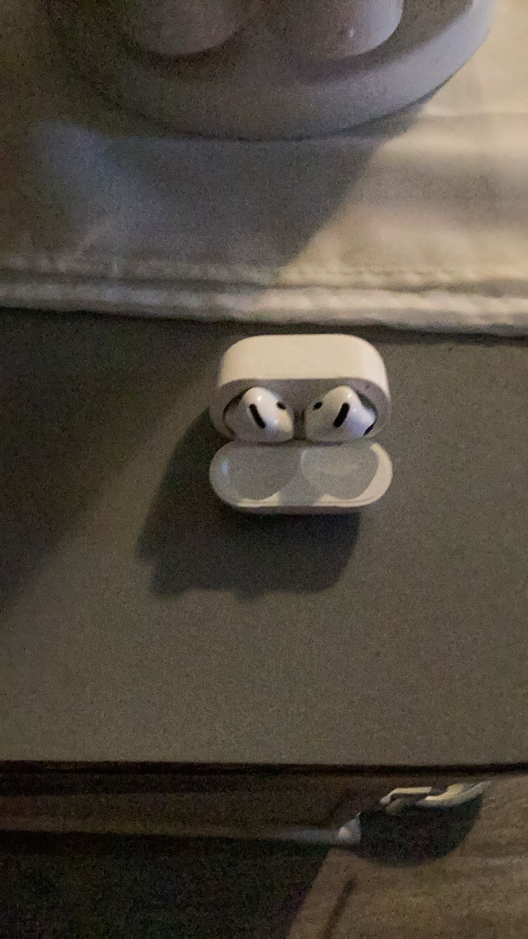 Apple Airpods 4
