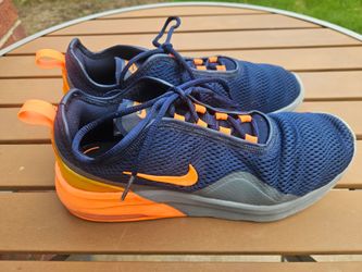 NIKE AIR Max Motion 2 obsidian Total Orange Mens size 11