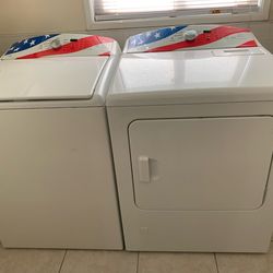 Kenmore Series 600 -  Washer And Dryer