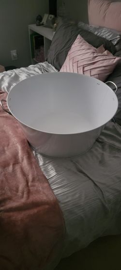 Beverage Tub (2 Tubs)