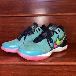 Size 10.5 Nike Men's Zoom Lebron NXXT Gen AMPD South Beach Basketball FJ1566-300