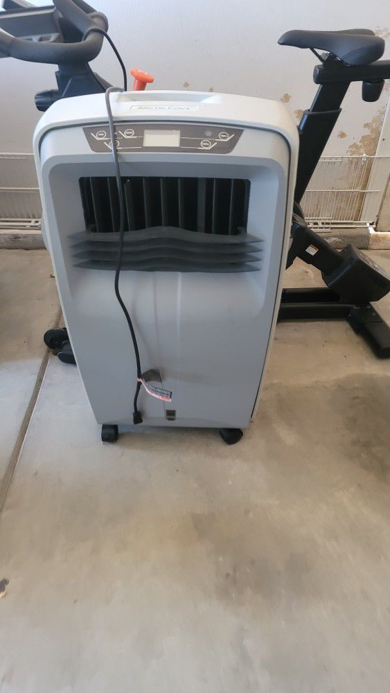 Air Conditioner/ Air Cooler