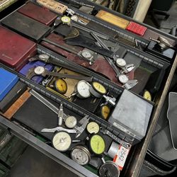 Dial Indicator Calipers Measuring 
