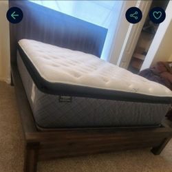 Meadow Panel Bed In Brown, Queen