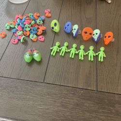 Vintage Alien Toy Collection 