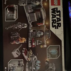 LEGO Star Wars: The Armorer’s Mandalorian Forge 75319