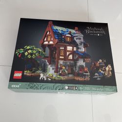 Lego Medieval Blacksmith 21325