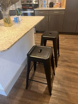 2 Stools