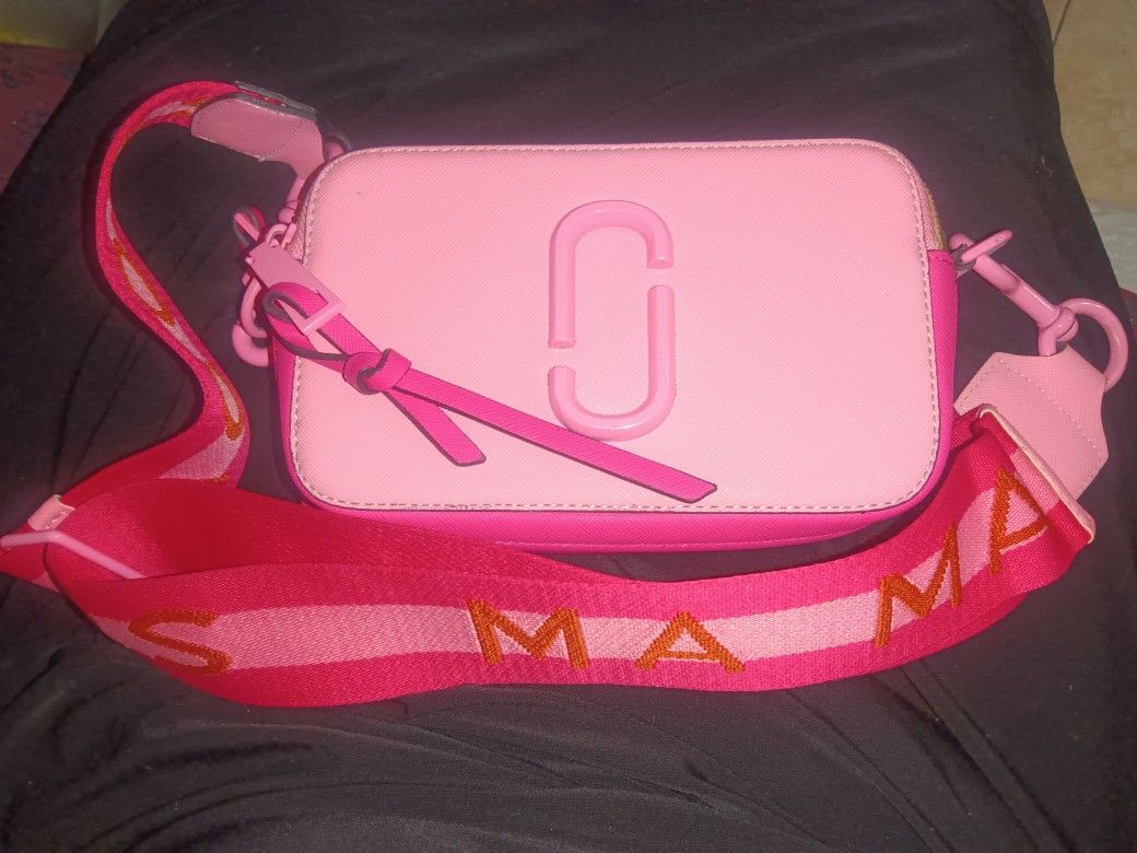 Marc Jacobs Women's Snapshot Cross Body Bag (Cross-posted)