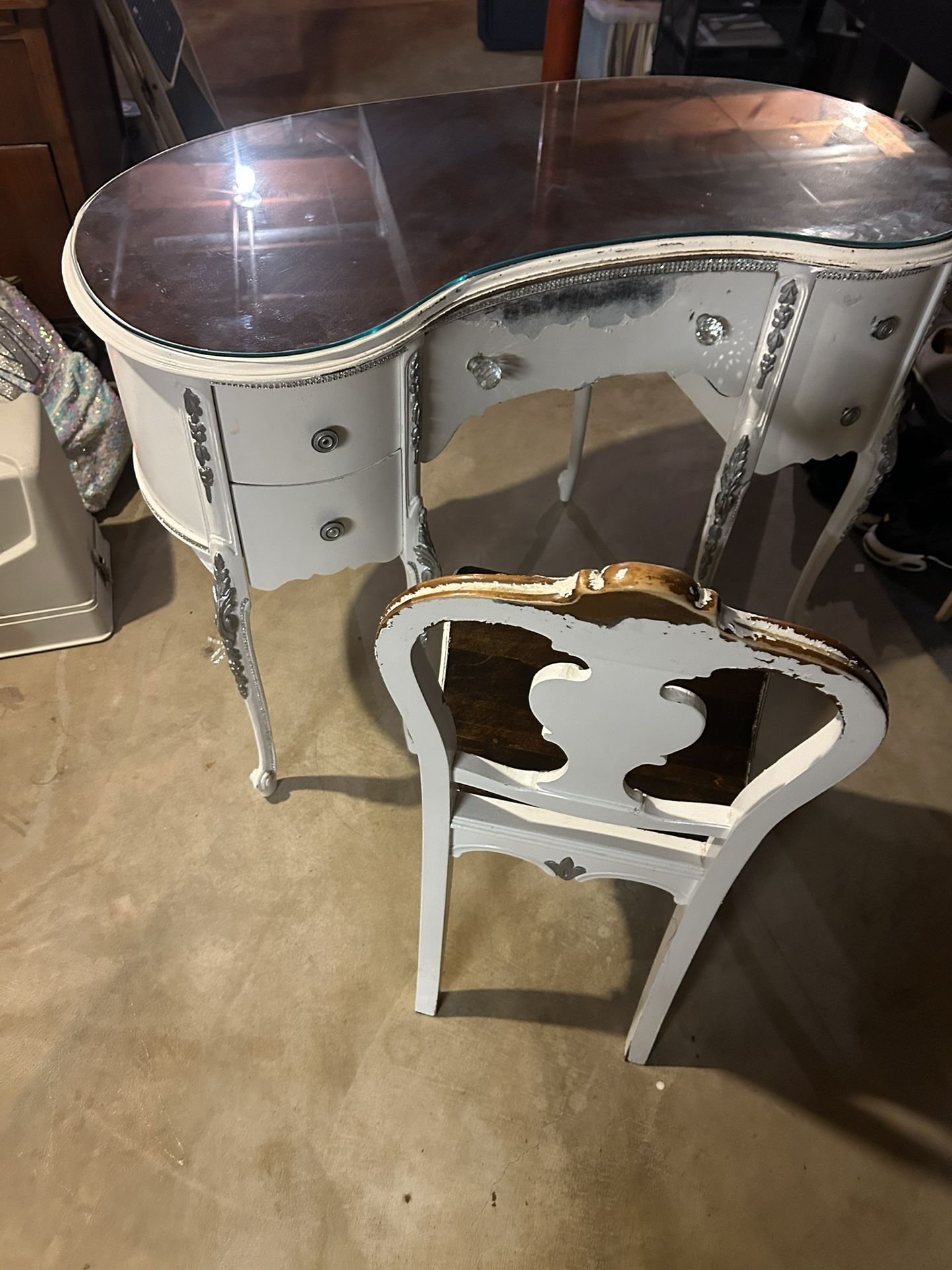  Vanity With Mirror And Chair
