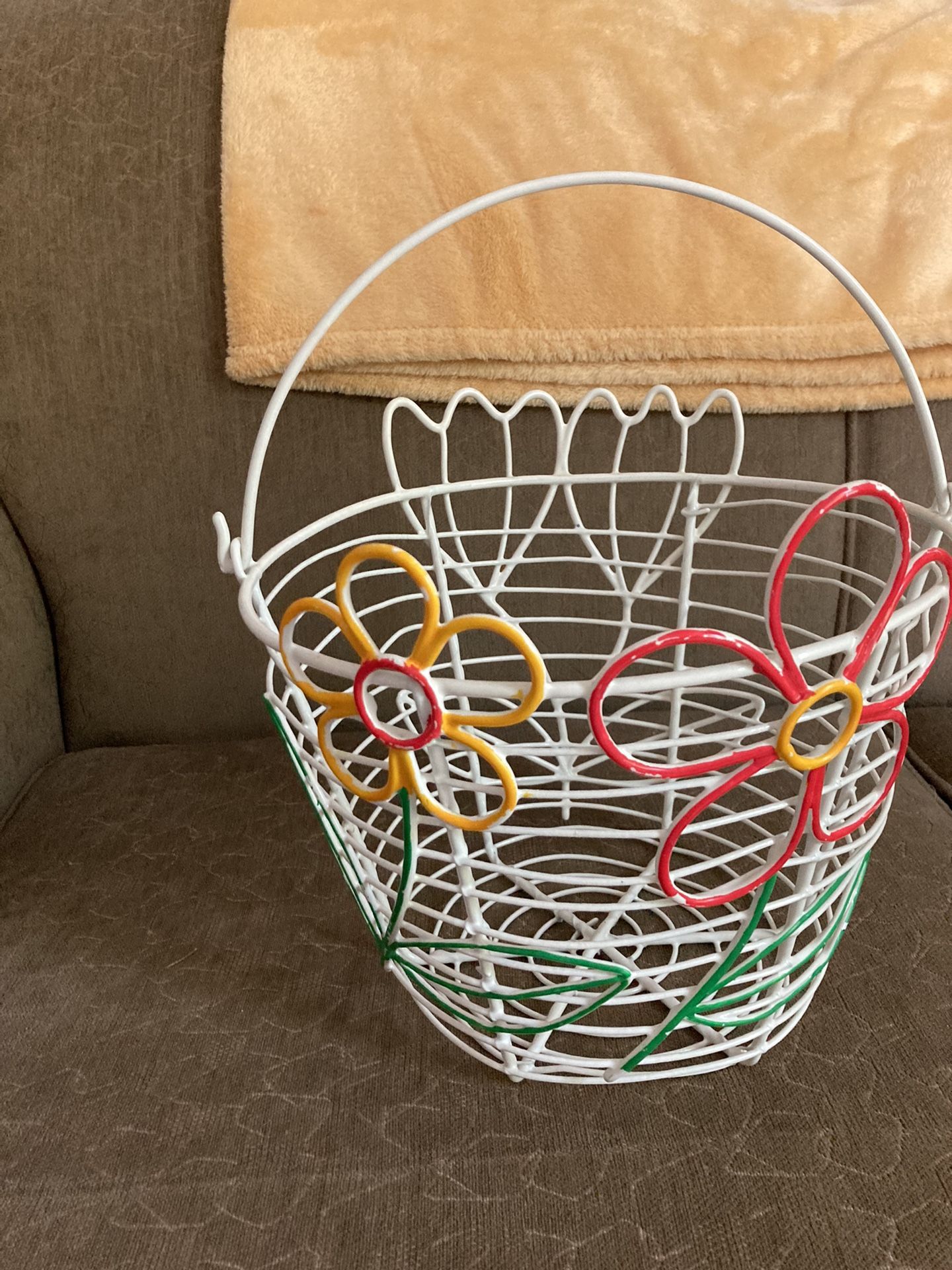 Adorable Metal Basket, Would be Cute with a Potted Plant in it