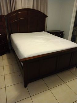 Bed And Dresser With Mirror