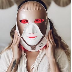 LED face mask - Unopened 