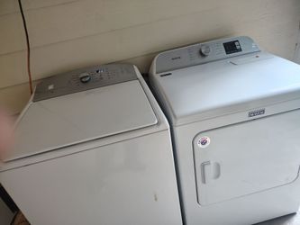 Washer and dryer set great condition asking 320 or best offer can deliver for small fee 30 days guarantee