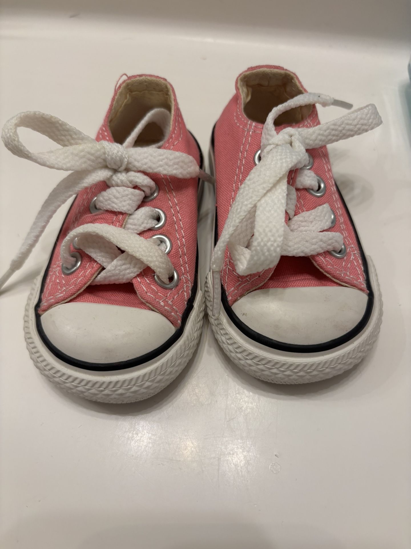 Baby girl converse