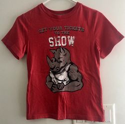 Arizona jeans co. red “Get Your Tickets To The Show” short sleeve shirt medium 10-12