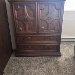 vintage Drexel Guildhall Chest