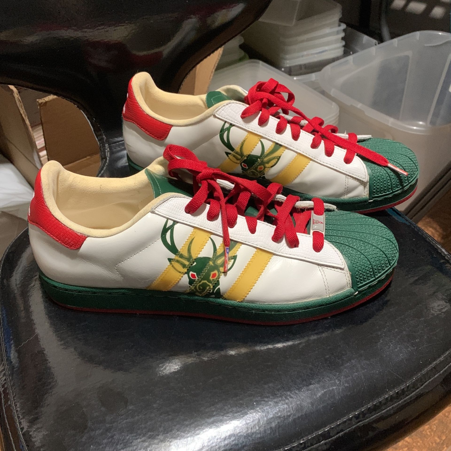 Rare Vintage Adidas Superstar 1 Milwaukee Bucks NBA Shoes (2006) Sz 11