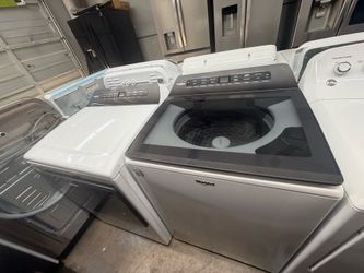 Whirlpool Large Capacity Agitator Washer & Dryer Set