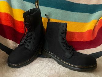 Dr. Martens Combs Boot size
