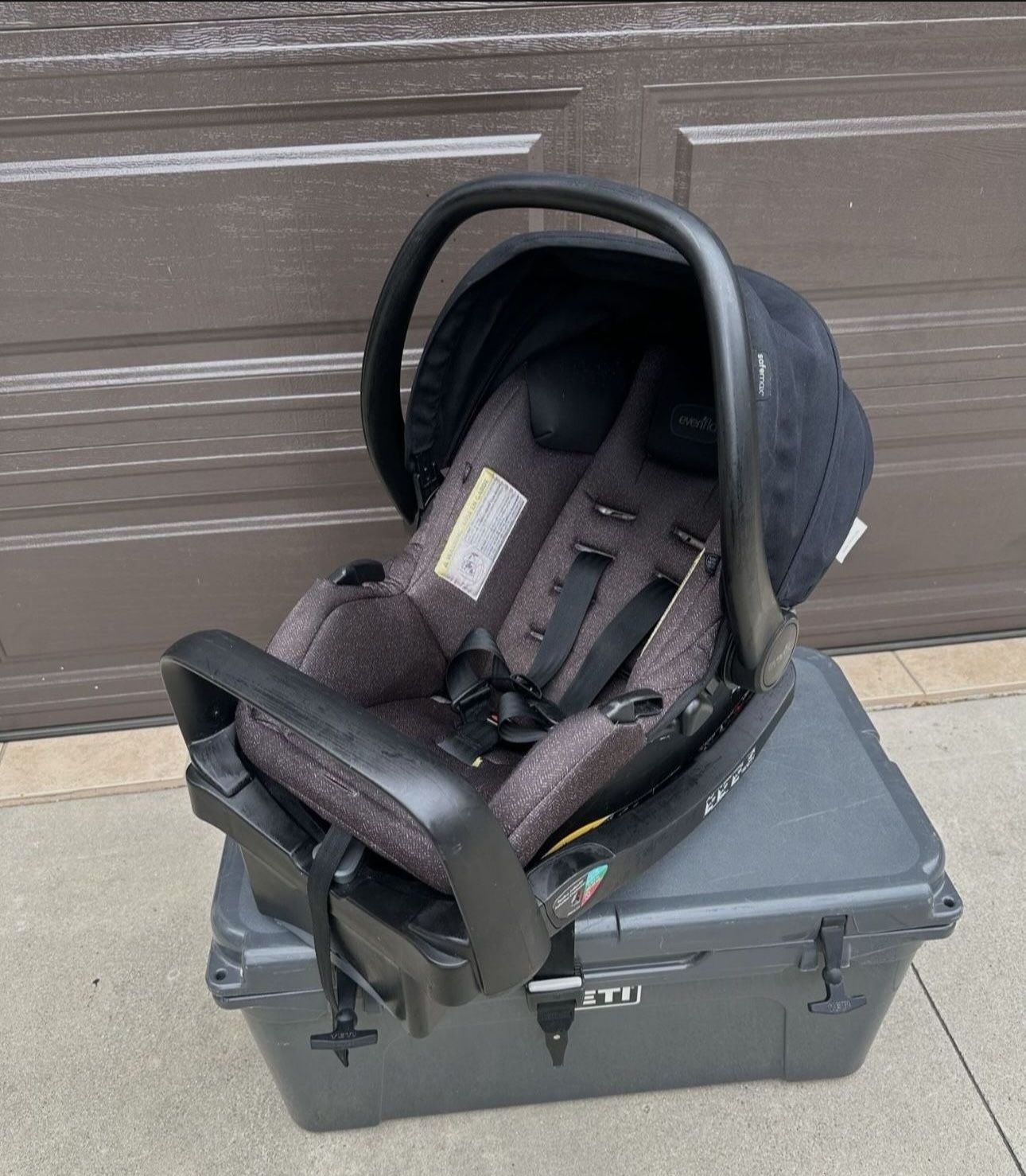 Kids Evenflo Modular Car Seat 💺