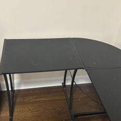 L shaped Desk 