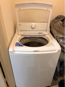 Washer dryer set