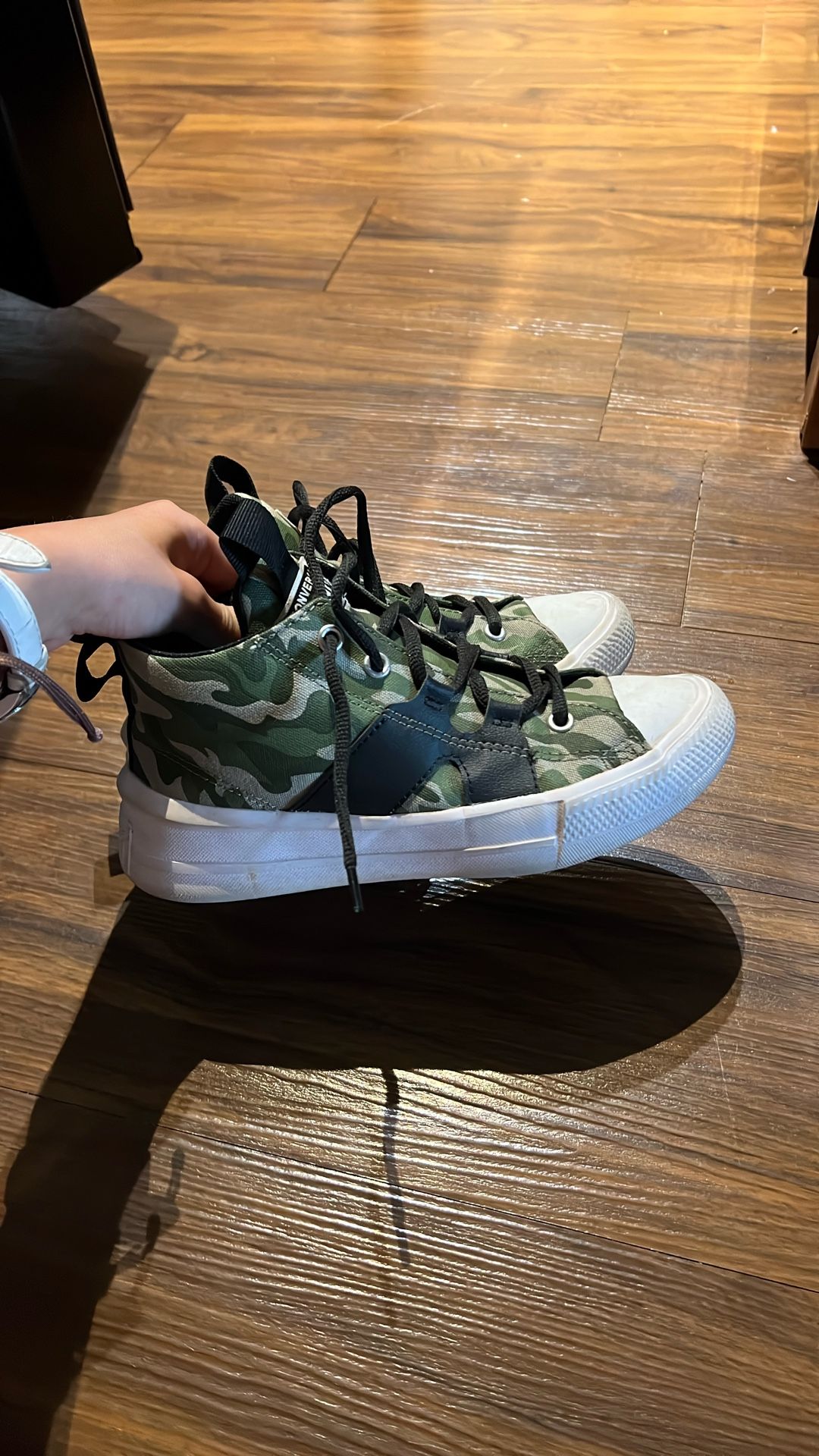 Converse size: US 2