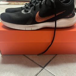 NIKE Size 8 1/2 Good Conditions