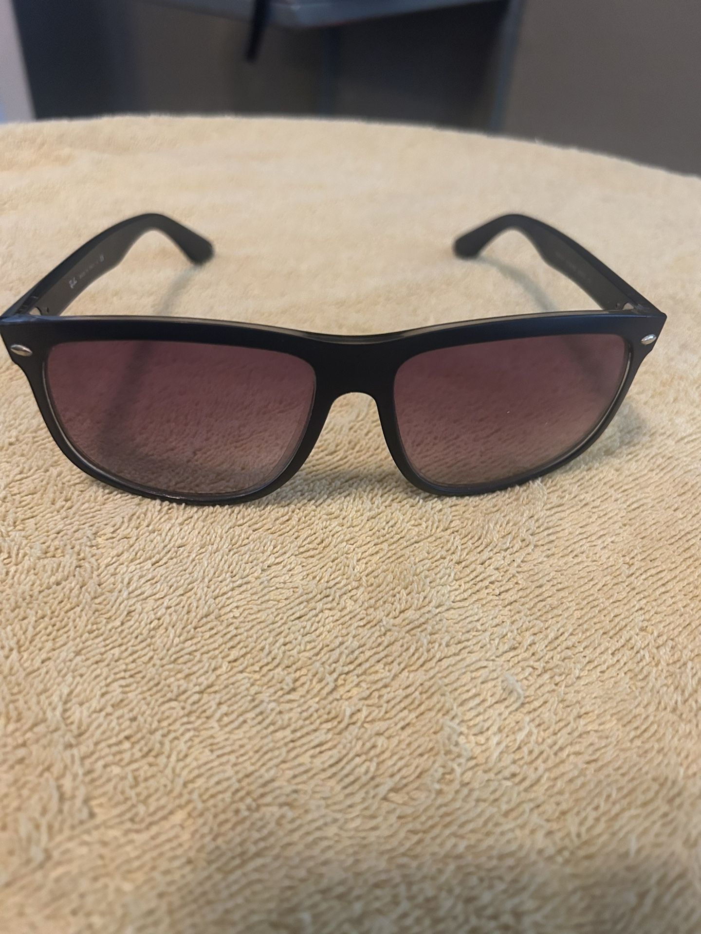 Ray Ban