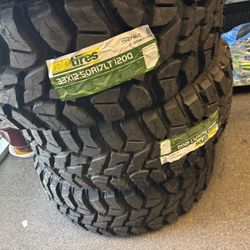 4 Tires 33x12.50-17 $680 