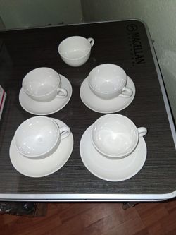 A set of Carefree True China Syracuse Serene cups and Saucers