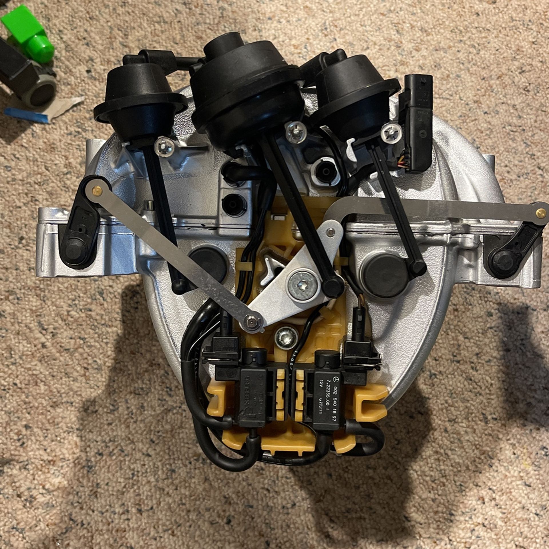 Mercedes Intake Manifold
