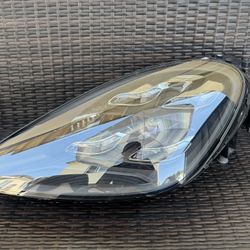 2019 2020 2021 2022 Porsche Cayenne GTS Left Driver Side Matrix LED Headlight OEM 9Y0941035K